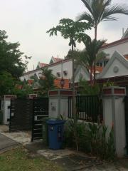 Fernhill Road (D10), Terrace #129938122